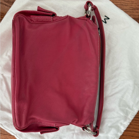 Marc Jacobs Raspberry handbag - Picture 2 of 5